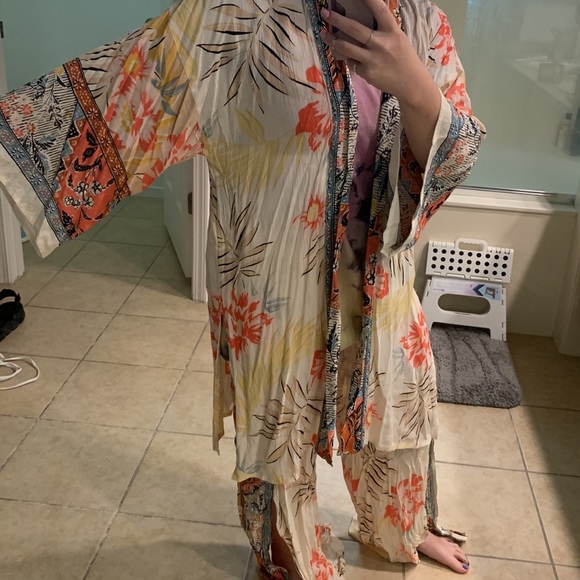 Billabong matching kimono and tulip pant set - Picture 11 of 11